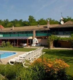 Rosinante Stílusos Vidéki Szálloda étterme