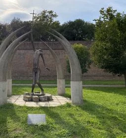 Civitas Invicta emlékmű