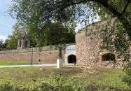 Tinódi Lantos Sebestyén szobra Szigetvár