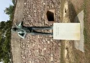 Tinódi Lantos Sebestyén szobra Szigetvár