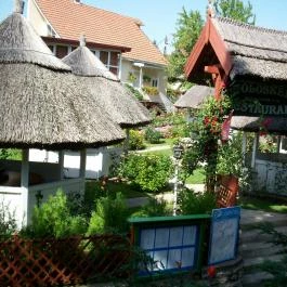 Szőlőskert Panzió Szigliget - Medence/kert