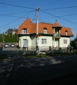 Aranyszarvas Vendégház & Apartman