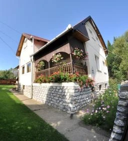 Czakó Vendégház és Nyaralóudvar