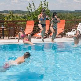 Szalajka Liget Hotel & Apartmanházak Szilvásvárad - Medence/kert