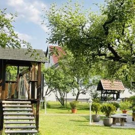 Szilvásvárad Camping & Apartman Szilvásvárad - Medence/kert