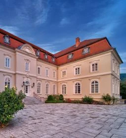 La Contessa Kastélyhotel