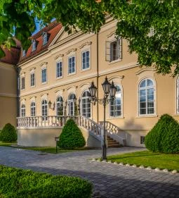 La Contessa Kastélyhotel