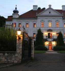 Hotel Kastély Szirák étterme