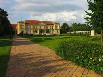 Rozárium - Magyar rózsák kertje Szolnok