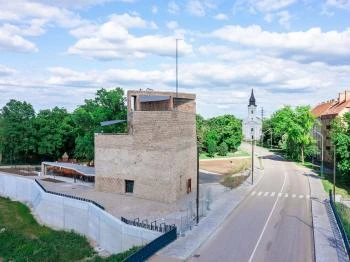 Várkapu - Szolnoki Vártörténeti Látogatóközpont Szolnok