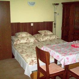 Szivárvány Apartman Szolnok - Szobák
