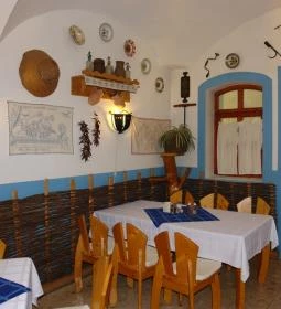 Józsi Bácsi Vendéglője és Szállodája