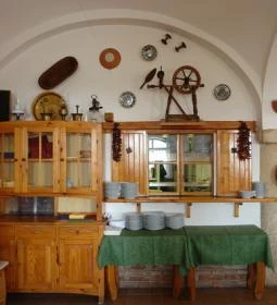 Józsi Bácsi Vendéglője és Szállodája