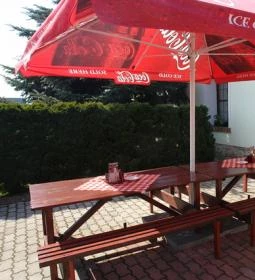 Józsi Bácsi Vendéglője és Szállodája