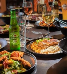 Komló Étterem & Kávézó