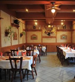 Magyar Tenger Vendéglő