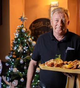 Öreg Sam Sörkert & Étterem