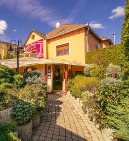 Öreg Sam Sörkert & Étterem