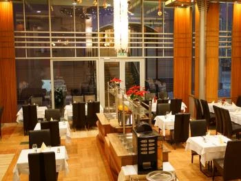 Park Hotel Pelikán étterme Szombathely