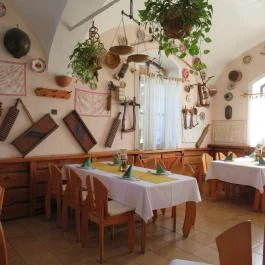 Józsi Bácsi Szállodája & Vendéglője Szombathely - Vendéglátás