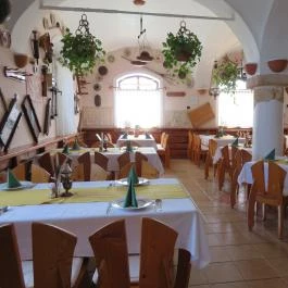 Józsi Bácsi Szállodája & Vendéglője Szombathely - Vendéglátás