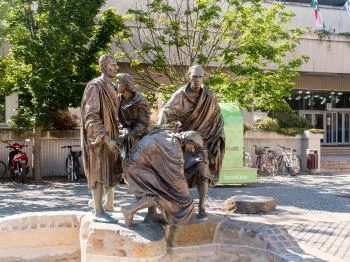 Szombathelyi polgárok szobor Szombathely