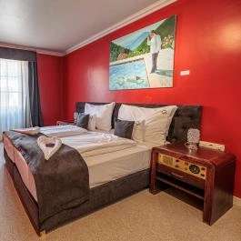 Barka Galéria Hotel és Étterem Tállya - Szobák