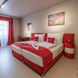 Barka Galéria Hotel és Étterem Tállya - Szobák