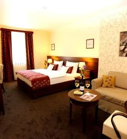 Oroszlános Borhotel