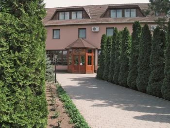 Kincsem Lovaspark Étterme Tápiószentmárton