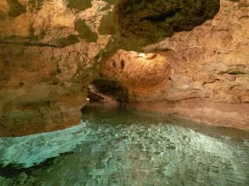 Tapolcai-tavasbarlang Látogatóközpont Tapolca