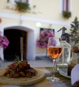 Hotel Gabriella étterme