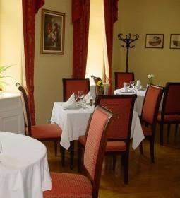 Gróf Degenfeld Kastélyszálló Étterem