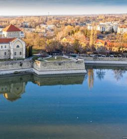 Tatai városnéző séta édes meglepetéssel