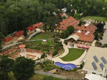 Hotel Gottwald étterme Tata