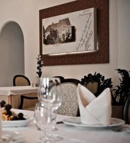 Hotel Kristály & Esterházy Étterem