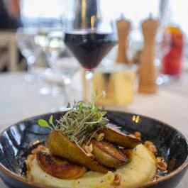 Pikant Étterem Tata - Étel/ital