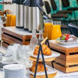 Hotel Kiss Tata - Vendéglátás