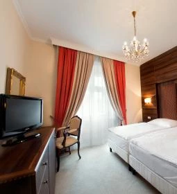 Kristály Imperial Hotel