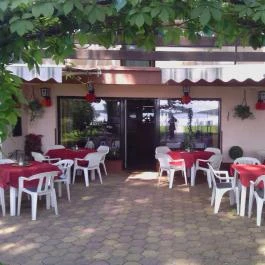 Mónika Panzió Tata - Külső kép