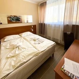 Öreg-tó Hotel Tata - Szobák