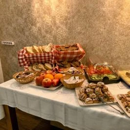 Öreg-tó Hotel Tata - Vendéglátás