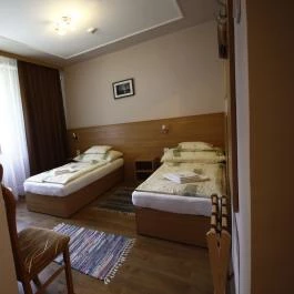 Parti Panzió Tata - Szobák