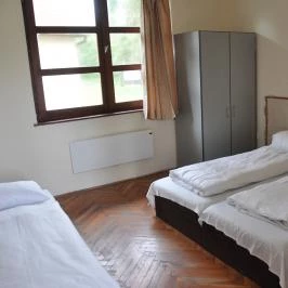 Tatai Fényes Fürdő & Kemping Tata - Szobák