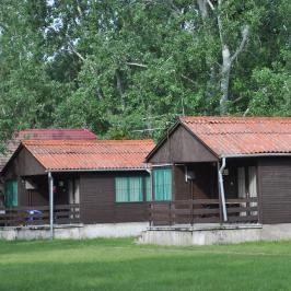 Tatai Fényes Fürdő & Kemping Tata - Külső kép