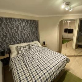 Zöld Kocsi Apartman Tata - Szobák