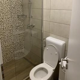 Zöld Kocsi Apartman Tata - Szobák