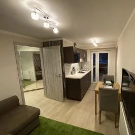 Zöld Kocsi Apartman Tata - Szobák