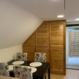 Zöld Kocsi Apartman Tata - Szobák