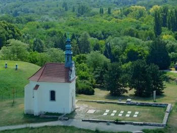 Kápolna a Kálvária-dombon Tata